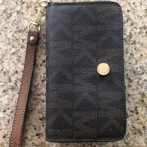 Michael Kors cell phone and wallet case